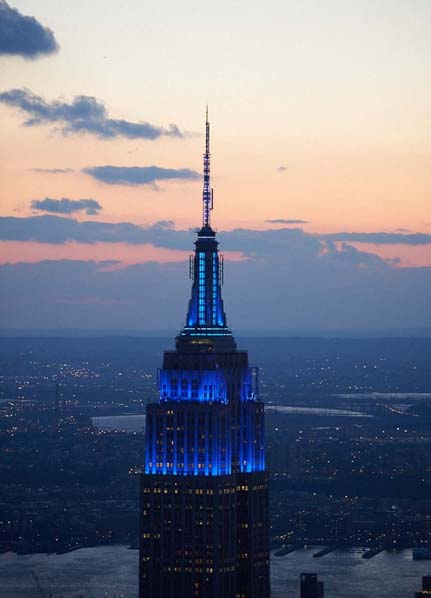 Empire_State_Bldg_lit_in_Blue.jpg
