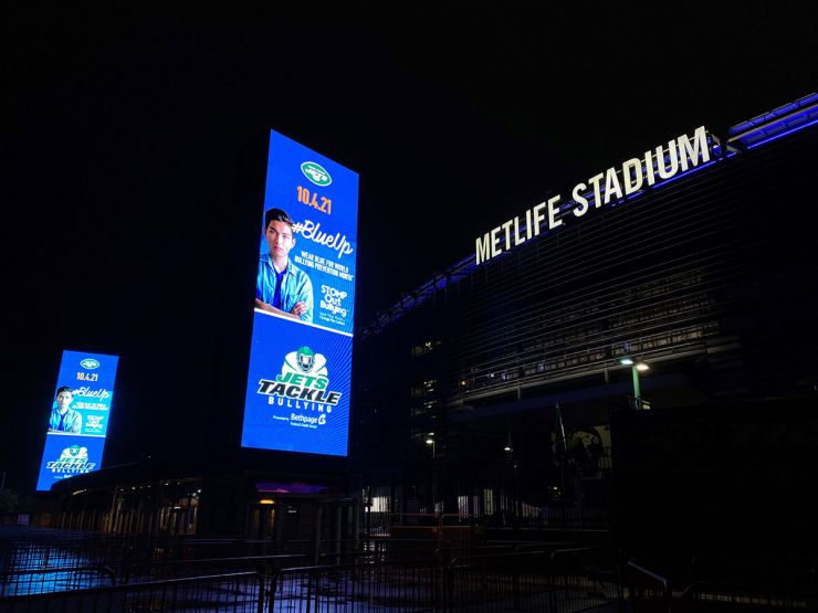 Met-Life-Stadium-blue-2021.jpg
